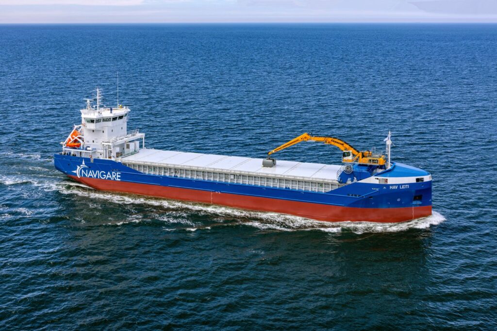 M/V Hav Leiti at sea